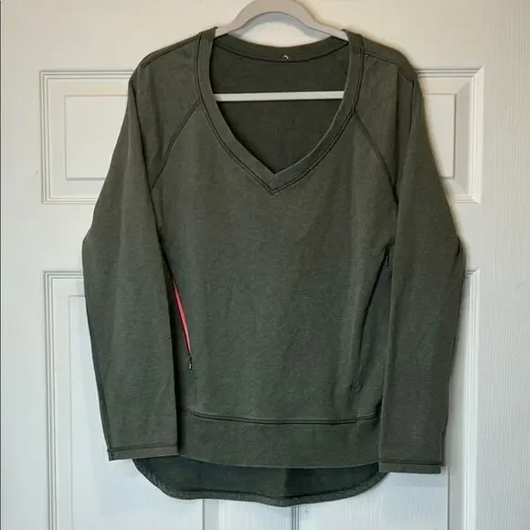 Lululemon Olive Green V-Neck Sweater VNeck Long Sleeve Top Kangaroo Pockets - Picture 4 of 8
